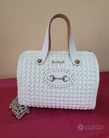 Borsa bianca stile bauletto fatta a mano