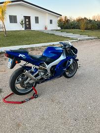 Yamaha  R1