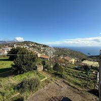 MULTILOCALE A MASSA LUBRENSE