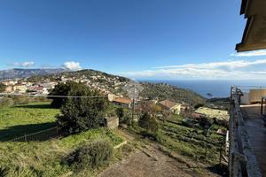 MULTILOCALE A MASSA LUBRENSE