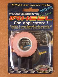 Striscia adesiva per cerchi moto