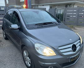 Mercedes b180 2011