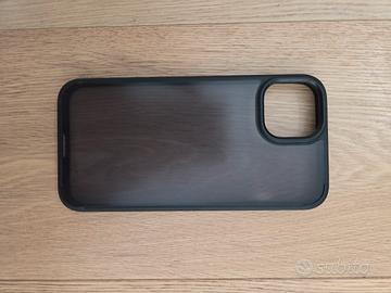 Cover Spigen Iphone 13