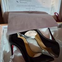 Louboutin vernice nera
