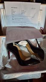 Louboutin vernice nera