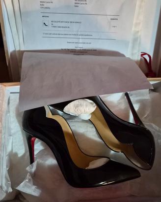 Louboutin vernice nera