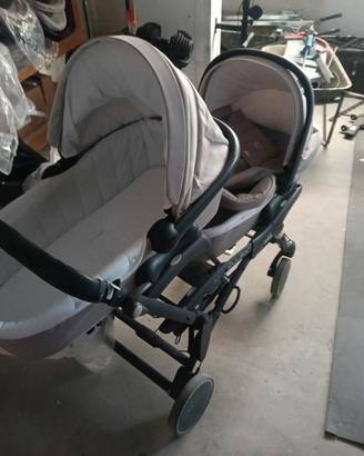 passeggino gemellare