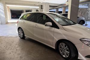 Mercedes classe b 180d 2013 automatica executive