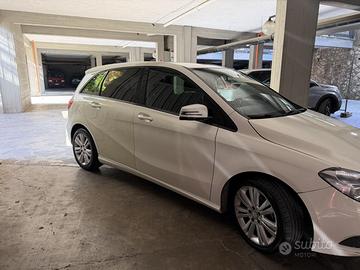 Mercedes classe b 180d 2013 automatica executive
