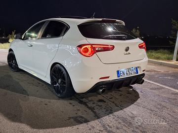 ALFA ROMEO Giulietta - 2012