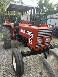 TRATTORE FIAT 566