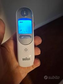 Termometro per orecchio