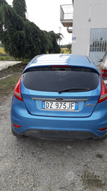 Ford fiesta titanium 1.4 gpl