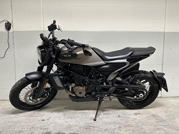 Husqvarna Svartpilen 701 Style