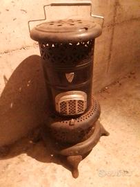 Vecchia stufa a petrolio  inglese valor 525