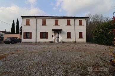 CASA INDIPENDENTE A MANTOVA
