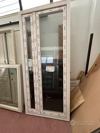 Porta in pvc con serratura