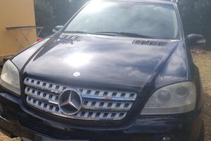 215000 km. buono stato ml 280cdi 2007