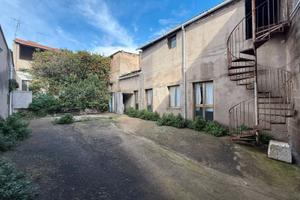 Selargius - Casa campidanese con ampio cortile