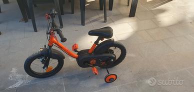 Bicicletta con le rotelle