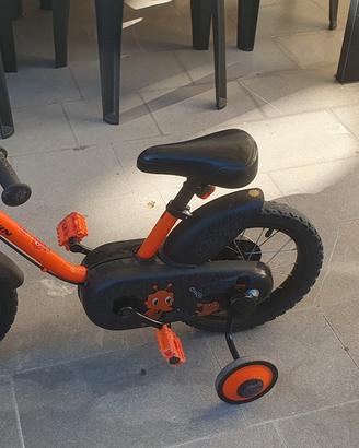Bicicletta con le rotelle