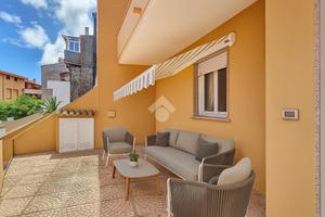 2 LOCALI A CASTELSARDO