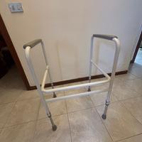 Sgabello per wc per anziani