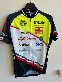 T-shirt+pantaloncino ciclismo