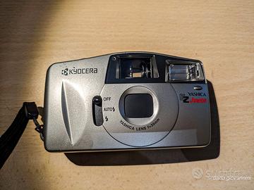 macchina fotografica analogica