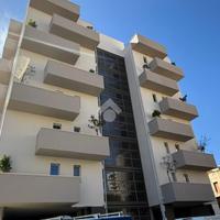 2 LOCALI A REGGIO DI CALABRIA