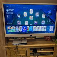 PS5 Digital Edition + 2 Controllers + Oplaadstatio