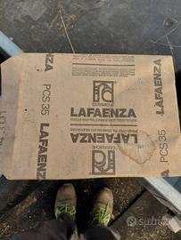 Grande Stock Piastrelle Ceramiche La Faenza