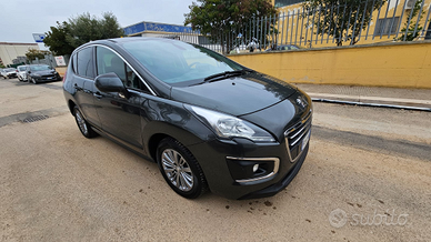 Renault Scenic Peugeot 3008 LEGGI LA DESCRIZIONE