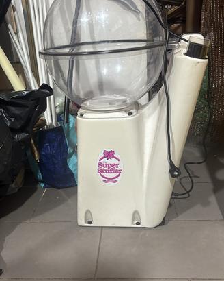 Macchina stuffer regali nel pallone