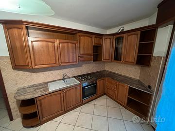 Cucina angolare in marmo