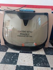 Parabrezza auto