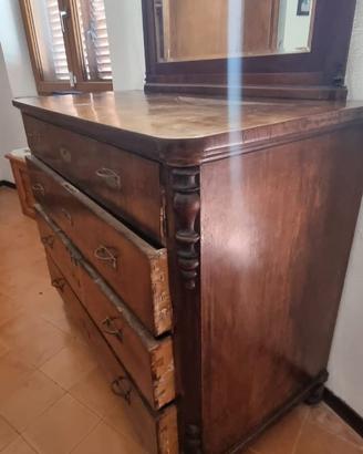 Cassettiera in legno