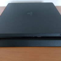 PlayStation 4 500gb + joystick
