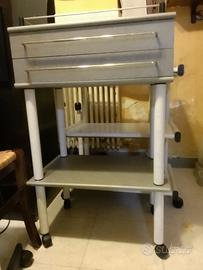 Mobile con cassetti 