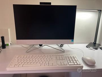 Hp All in One  schermo 24” Processore Intel i3
