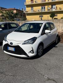Toyota Yaris 1.0 VVT-i Bianca – 2019
