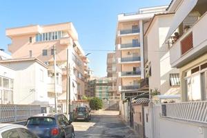 Nettuno accogliente trilocale arredato