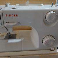 Macchina da cucire singer