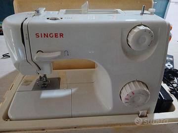 Macchina da cucire singer