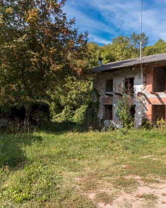 Rustico con terreno Montemale di Cuneo