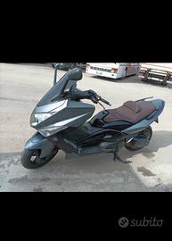 Yamaha T Max - 2008