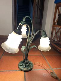 Lampada da tavolo liberty