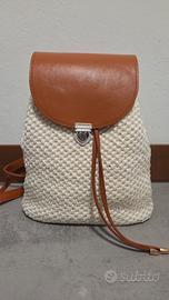 Zaino colore panna fatto all'uncinetto 