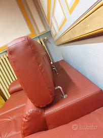 Divano in pelle con poggiatesta regolabile