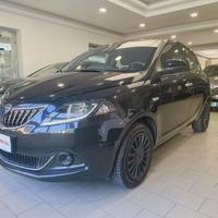 LANCIA Ypsilon 1.0 70cv 5 porte Hybrid Silver